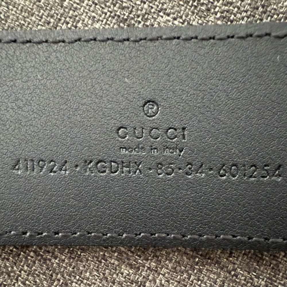 Gucci Black and Silver Leather Belt - Picture 2 of 2